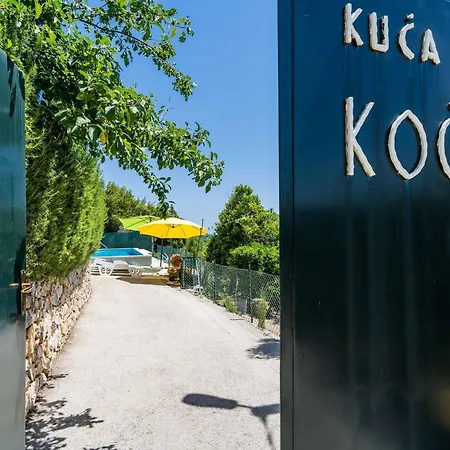 House Ko An-four Bedroom With Terrace And Swimming Pool Gruda