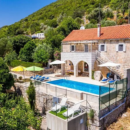 House Ko An-four Bedroom With Terrace And Swimming Pool * Gruda