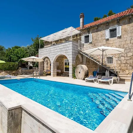 House Ko An-four Bedroom With Terrace And Swimming Pool *