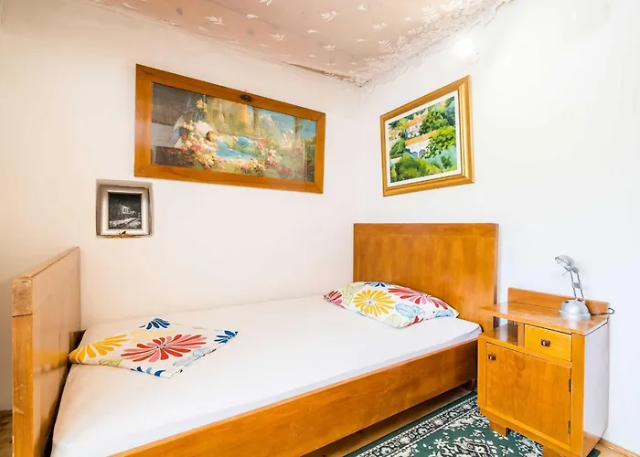 Dom wakacyjny House Ko An-four Bedroom With Terrace And Swimming Pool *