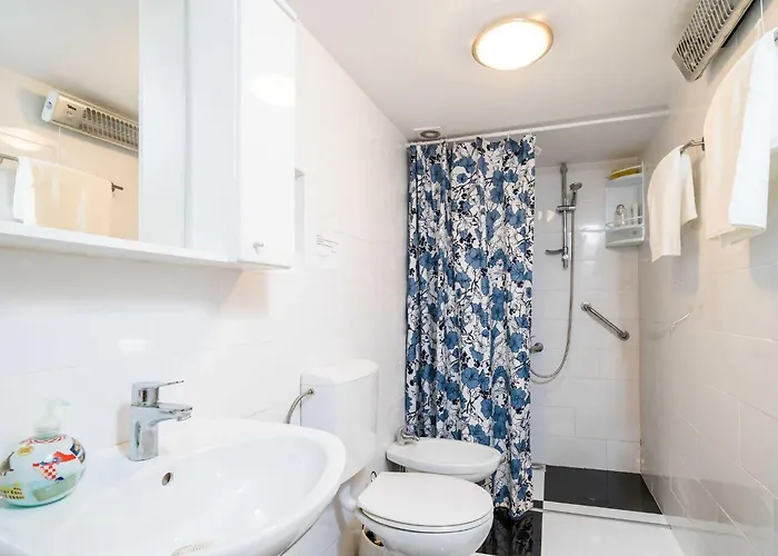 House Ko An-four Bedroom With Terrace And Swimming Pool