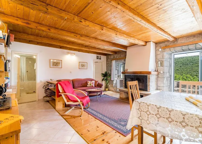 House Ko An-four Bedroom With Terrace And Swimming Pool Dom wakacyjny