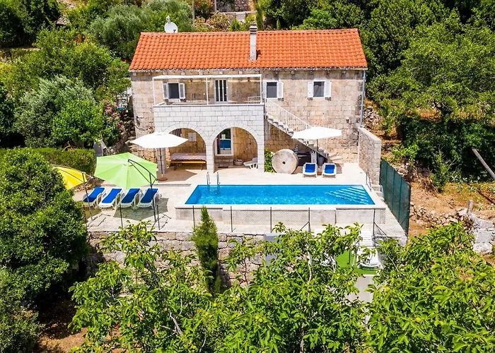 House Ko An-four Bedroom With Terrace And Swimming Pool Dom wakacyjny *