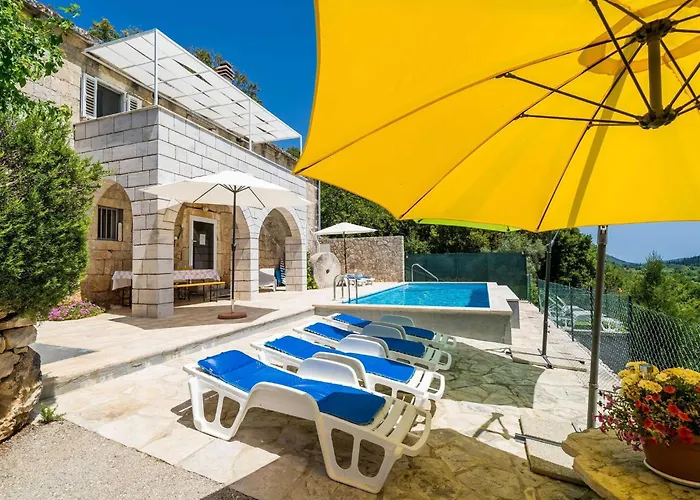 House Ko An-four Bedroom With Terrace And Swimming Pool Dom wakacyjny Gruda