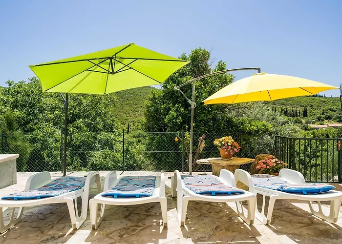 Dom wakacyjny House Ko An-four Bedroom With Terrace And Swimming Pool