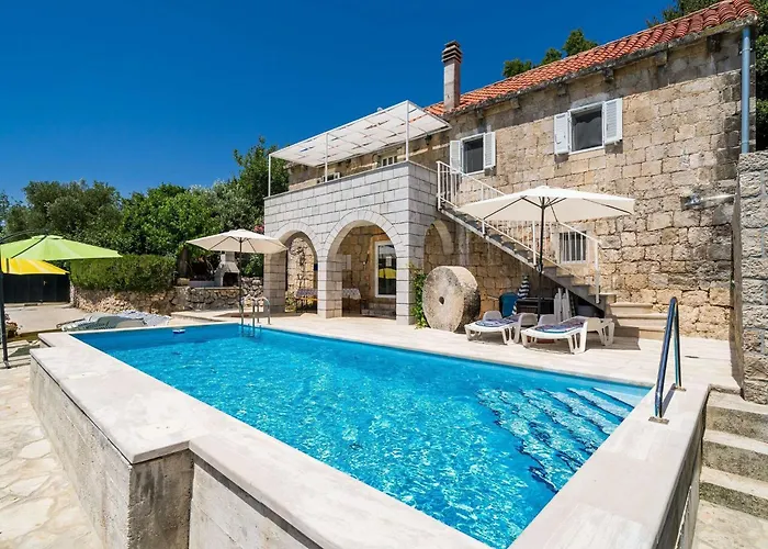 House Ko An-four Bedroom With Terrace And Swimming Pool *