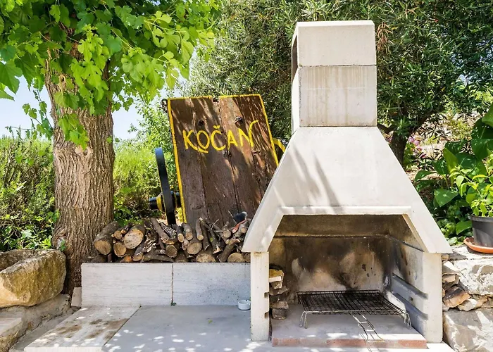 House Ko An-four Bedroom With Terrace And Swimming Pool Gruda