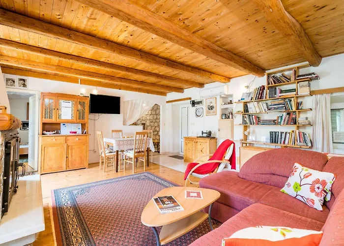 House Ko An-four Bedroom With Terrace And Swimming Pool Dom wakacyjny