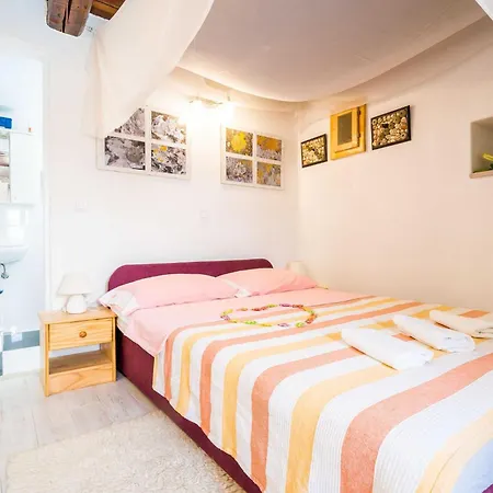 Vikendica House Ko An-four Bedroom With Terrace And Swimming Pool *