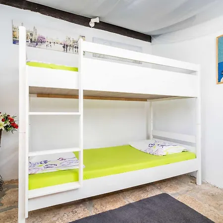 House Ko An-four Bedroom With Terrace And Swimming Pool Vikendica *