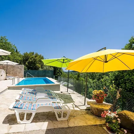 Vikendica House Ko An-four Bedroom With Terrace And Swimming Pool